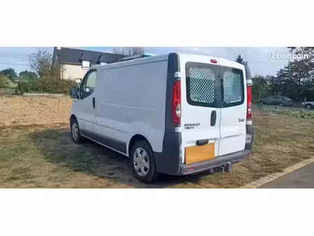 Renault Trafic 2.0 dCi 90