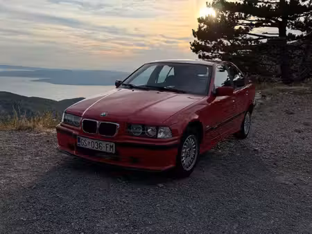 BMW Série 3 316 1.6 102
