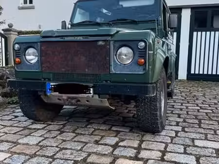 Land Rover Defender TD5 2.5 122