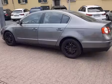 Volkswagen Passat 1.6 FSI 115 Confortline