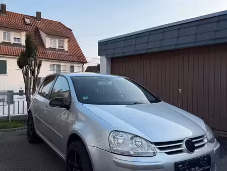 Volkswagen Golf 2.0 TDI 140
