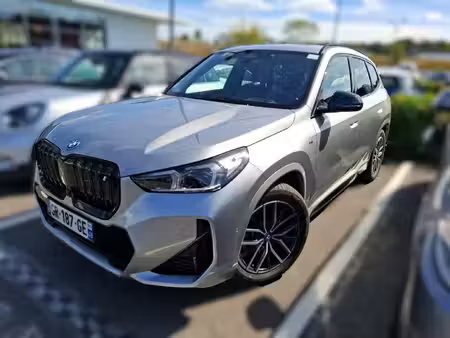 BMW iX1 