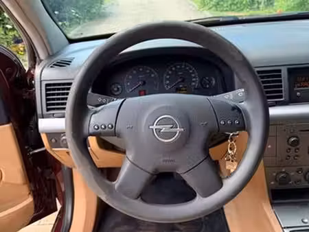 Opel Vectra 1.8 122