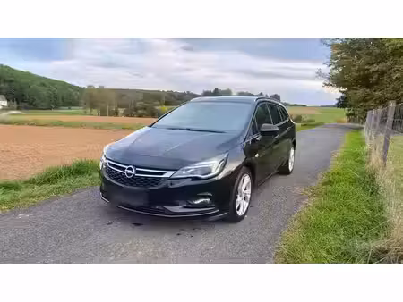 Opel Astra 1.4 125