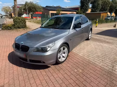 BMW Série 5 530d 3.0 231