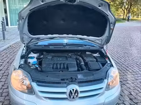 Volkswagen Golf 1.6 102
