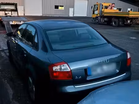 Audi A4 1.6 102