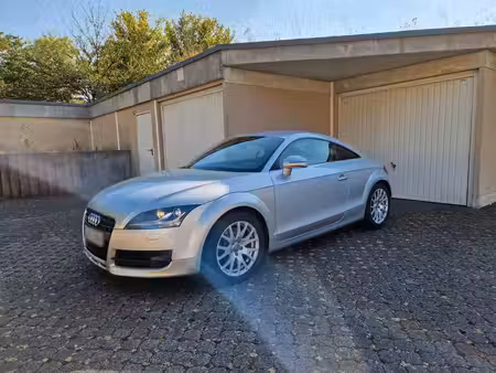 Audi TT V6 3.2 250 quattro