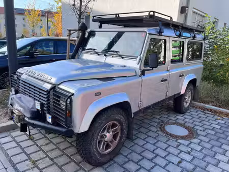 Land Rover Defender 2.4 122 E 4x4