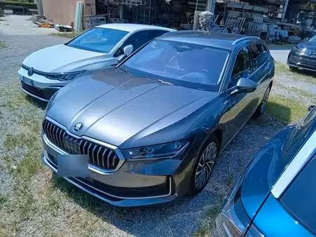 Škoda Superb 2.0 TDI 150 Laurin & Klement
