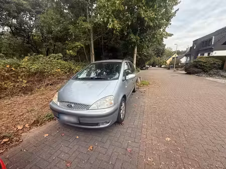 Ford Galaxy 1.9