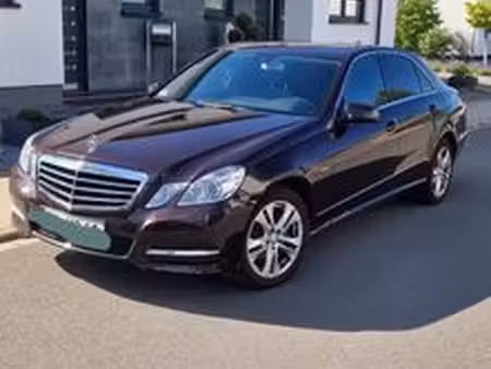 Mercedes-Benz Classe E E 200 2.1 CDI 136