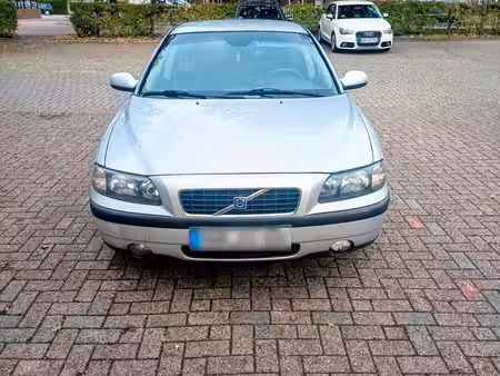 Volvo S60 2.4 130