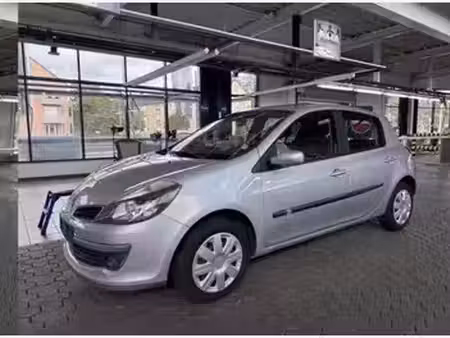 Renault Clio 1.2 75 Authentique