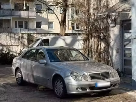 Mercedes-Benz Classe E E 220 2.1 150