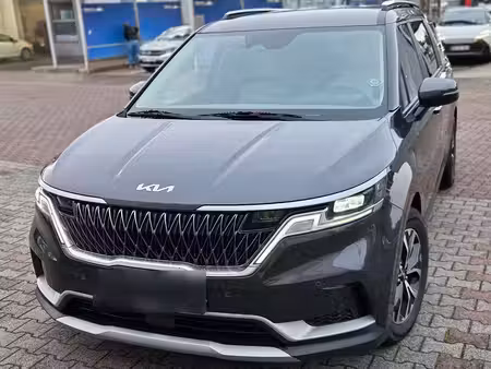 Kia Carnival !