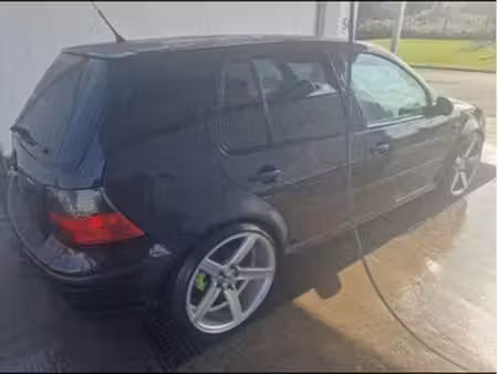 Volkswagen Golf 1.9 TDI 105