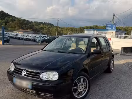 Volkswagen Golf 2.3 150