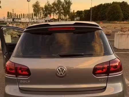 Volkswagen Golf 1.6 TDI 105
