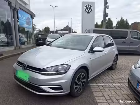 Volkswagen Golf 1.0 TSI 115