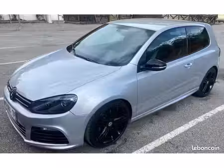 Volkswagen Golf R 2.0 TSI 270 4Motion