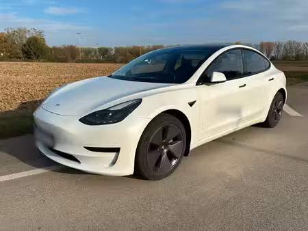 Tesla Model 3 Standard Plus 325
