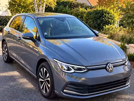 Volkswagen Golf 1.0 TSI 110