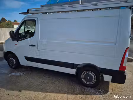 Renault Master 2.3 dCi 125