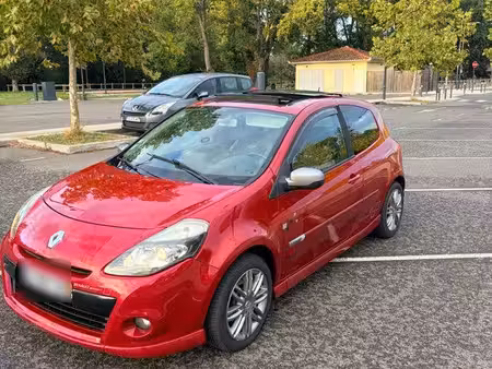 Renault Clio 1.6 128