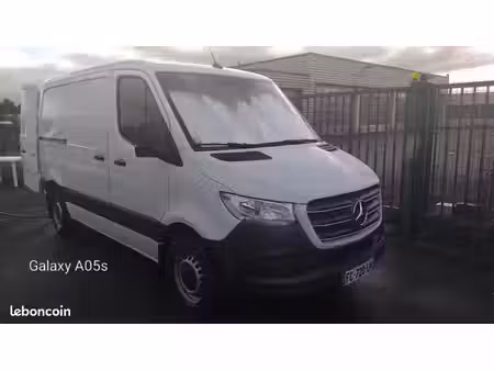Mercedes-Benz Sprinter 211 2.1 114