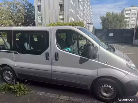 Renault Trafic 2.0 dCi 90