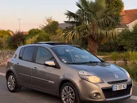 Renault Clio 1.5 Initiale