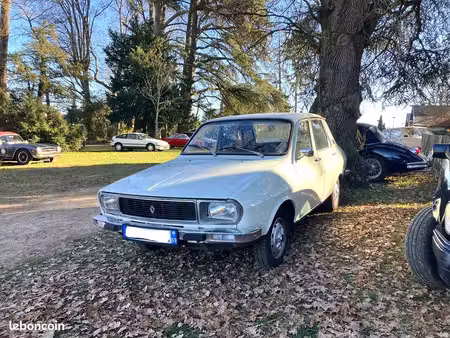 Renault R12