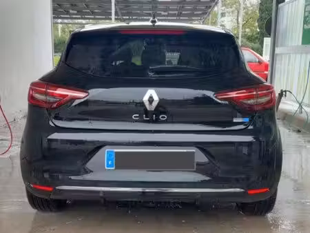 Renault Clio 1.6 145 Initiale