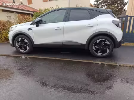 Renault Captur E-Tech 1.6 145