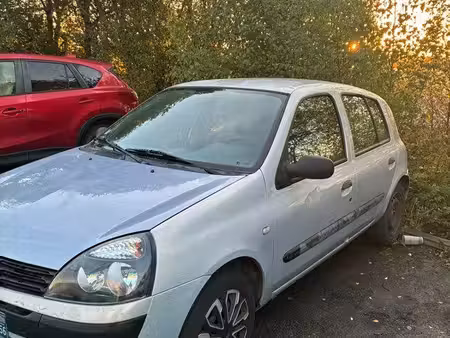 Renault Clio 1.4 98