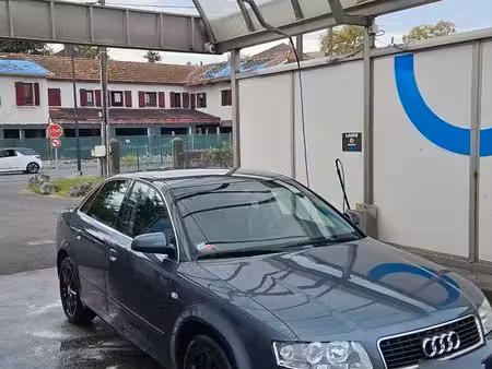 Audi A4 V6 2.5 TDI 155