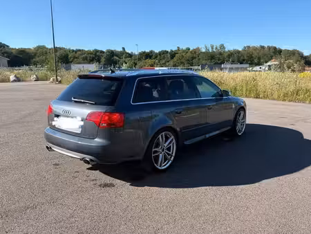 Audi A4 S4 V8 4.2 344 quattro