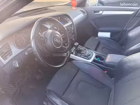 Audi A4 2.0 TDI 143 S line