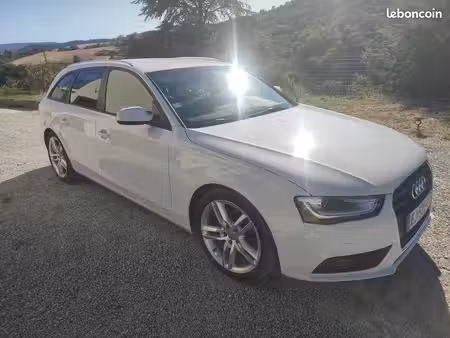 Audi A4 2.0 TDI 150 S line