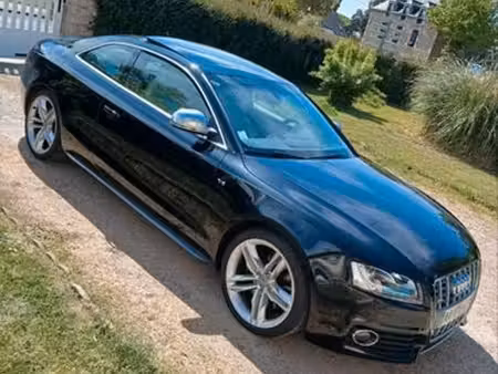 Audi A5 S5 V8 4.2 FSI 354 quattro