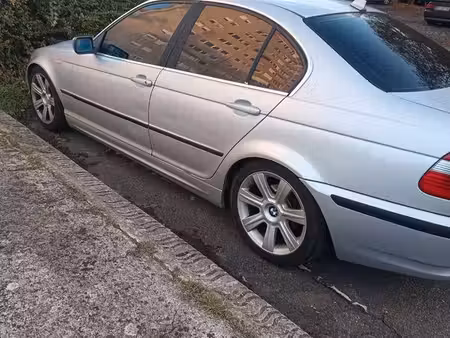 BMW Série 3 320d 2.0 115