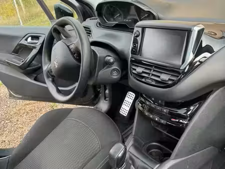 Peugeot 208 1.6 THP 208