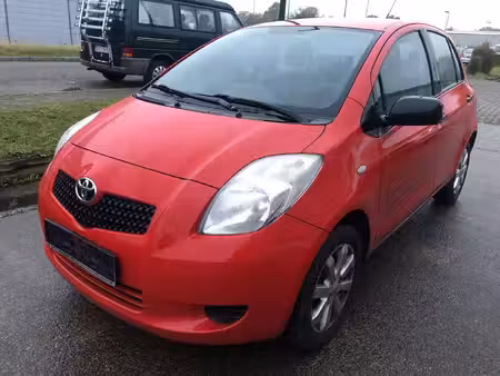 Toyota Yaris Cool