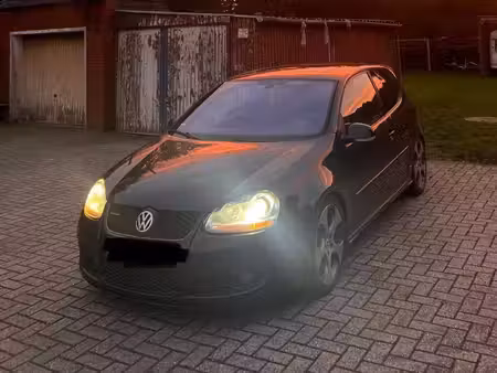 Volkswagen Golf GTI 2.0 200