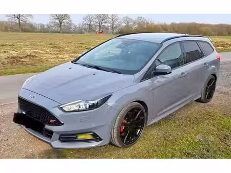Ford Focus ST 2.0 250