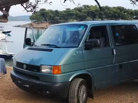 Volkswagen Transporter T4 2.5 TDI 102
