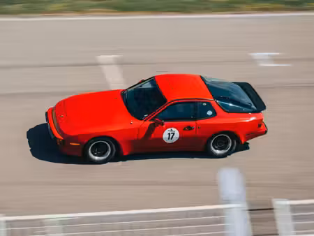 Porsche 944