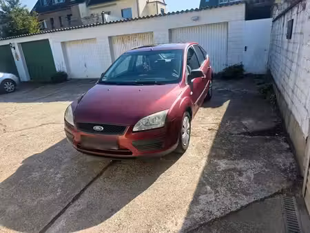 Ford Focus 1.4 80