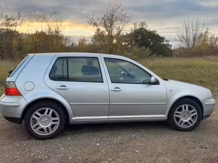 Volkswagen Golf 1.4 75 Base